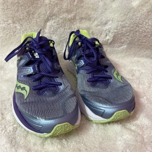 Saucony Everrun Guide ISO Women Size 9 Green  Purple Athletic Running Shoes EUC